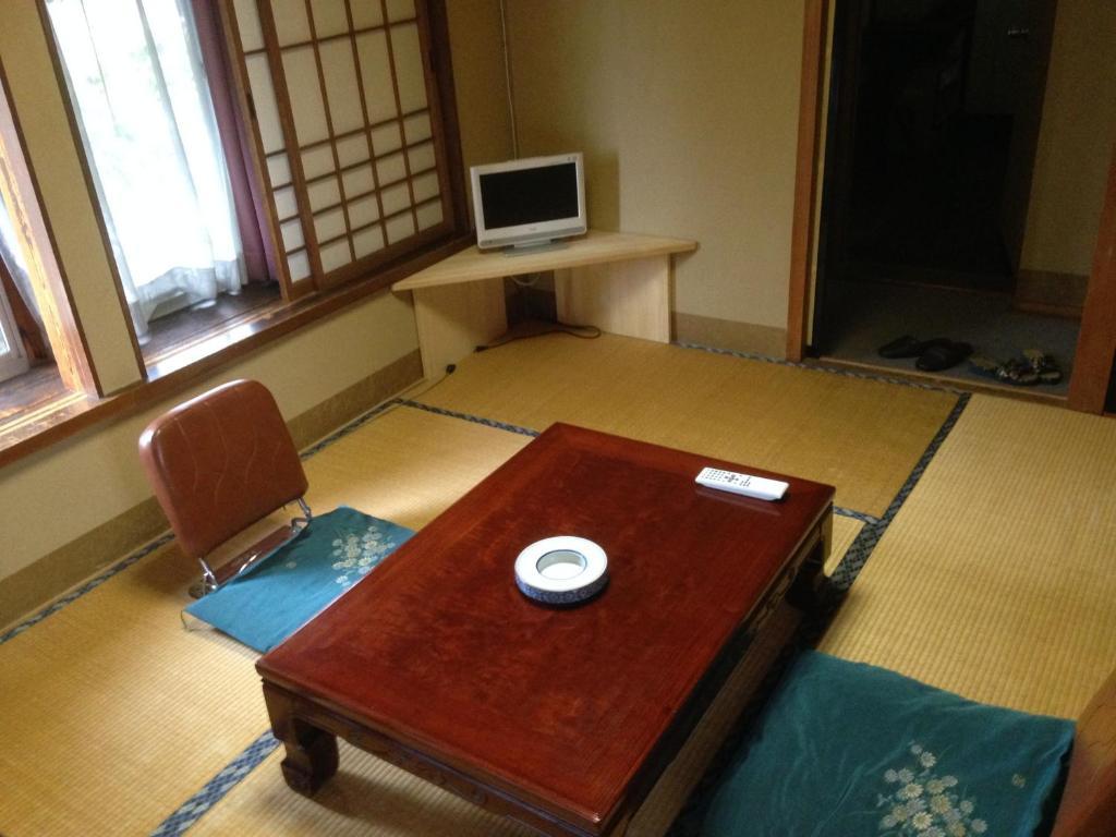 Chuokan Shimizuya Ryokan Nagano Zimmer foto
