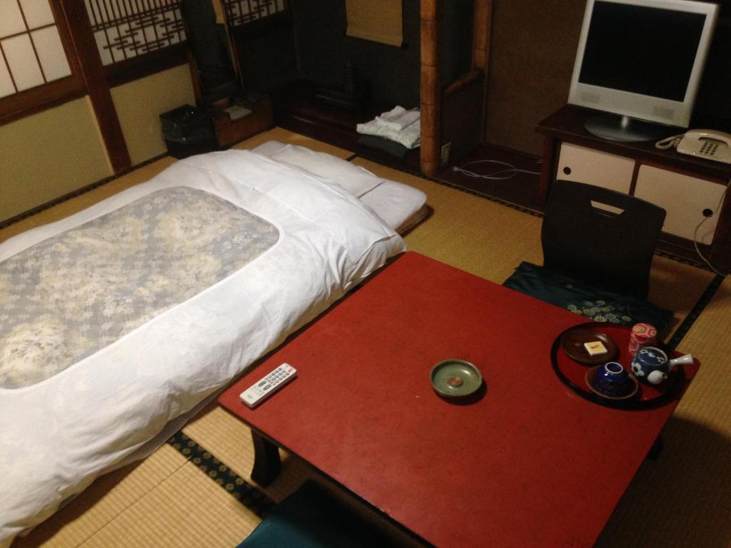 Chuokan Shimizuya Ryokan Nagano Zimmer foto